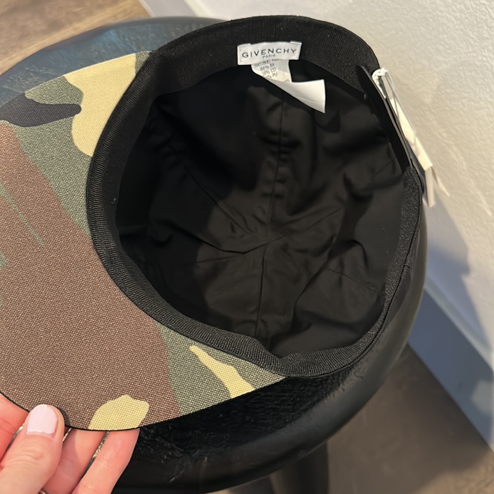 Givenchy hat - Picture 2 of 5